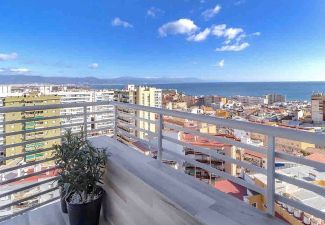 Apartamento en Torremolinos - Casa Skysuite - Vistas al mar