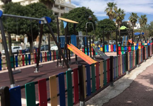 Apartamento en Torremolinos - SaturnoDream: 4 minutos de la playa: Piscina Apartamento en Torremolinos - SaturnoDream: 4 minutos de la playa: Piscina