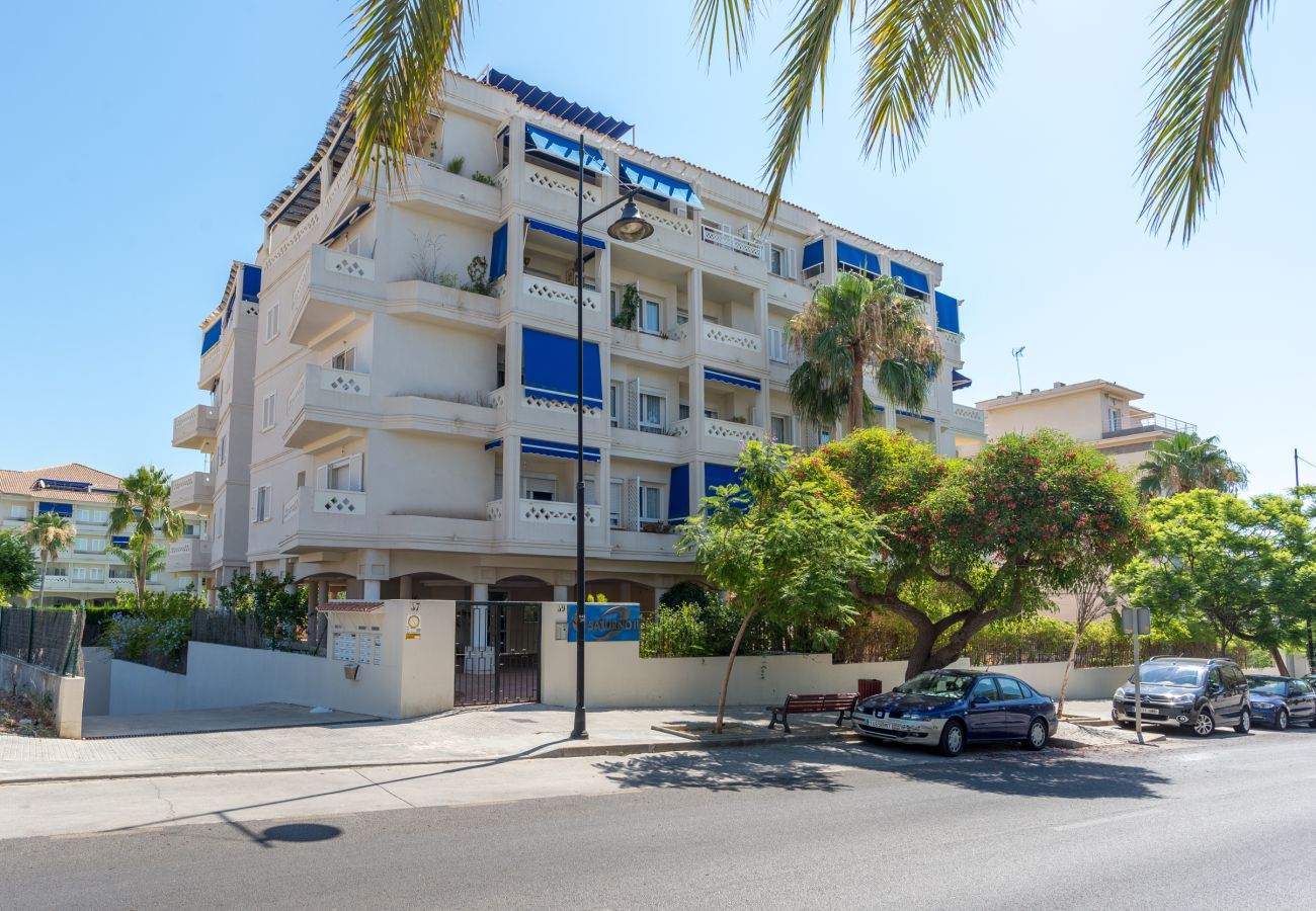 Apartamento en Torremolinos - SaturnoDream: 4 minutos de la playa: Piscina