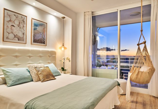 Apartamento en Torremolinos - Sunset Beach - Charming apartment with jacuzzi. Apartamento en Torremolinos - Sunset Beach - Charming apartment with jacuzzi.