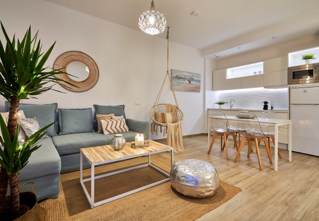 Apartamento en Torremolinos - Sunset Beach - Charming apartment with jacuzzi. Apartamento en Torremolinos - Sunset Beach - Charming apartment with jacuzzi.