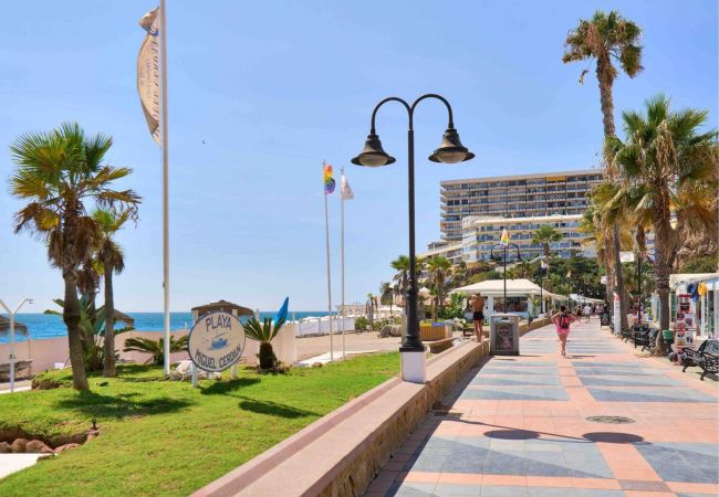 Apartamento en Torremolinos - Sunset Beach - Charming apartment with jacuzzi. Apartamento en Torremolinos - Sunset Beach - Charming apartment with jacuzzi.