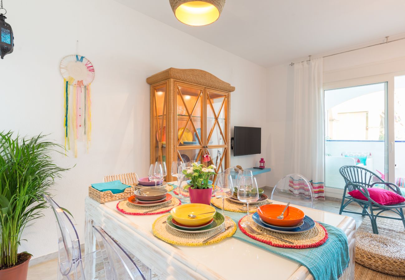 Apartamento en Torremolinos - BOHO CHIC. Beach front.Free bikes.Pool