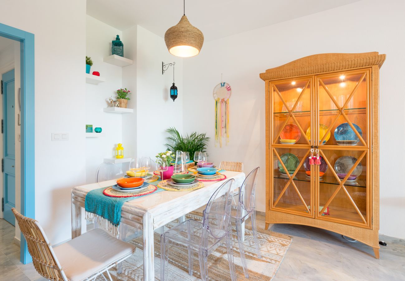 Apartamento en Torremolinos - BOHO CHIC. Beach front.Free bikes.Pool