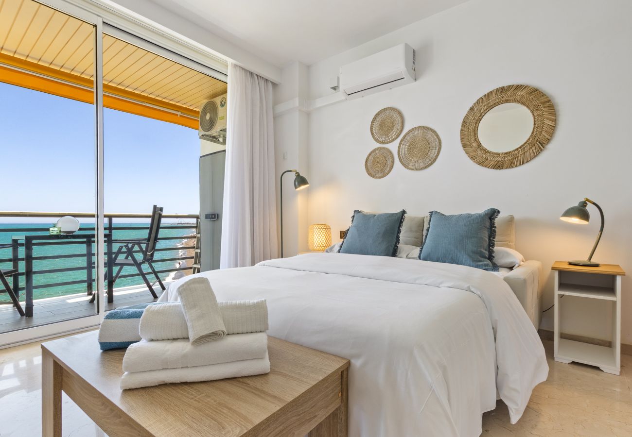 Estudio en Torremolinos - Balcón al mar - Vistas al mar