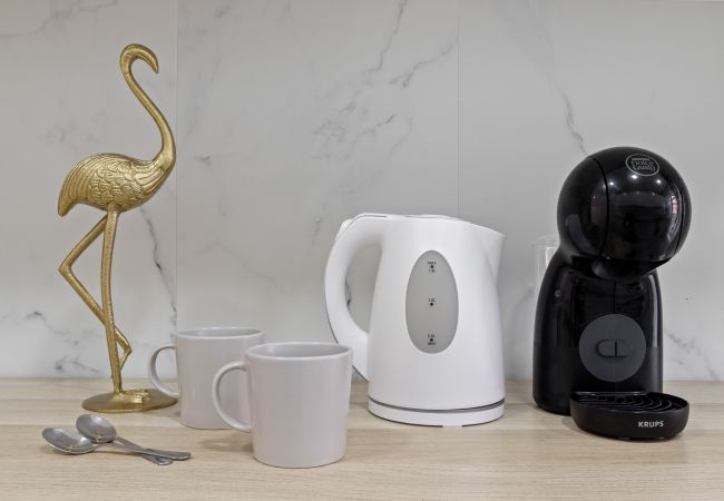 Apartamento en Torremolinos - Amplio apartamento con piscina y parking  Apartamento en Torremolinos - Amplio apartamento con piscina y parking