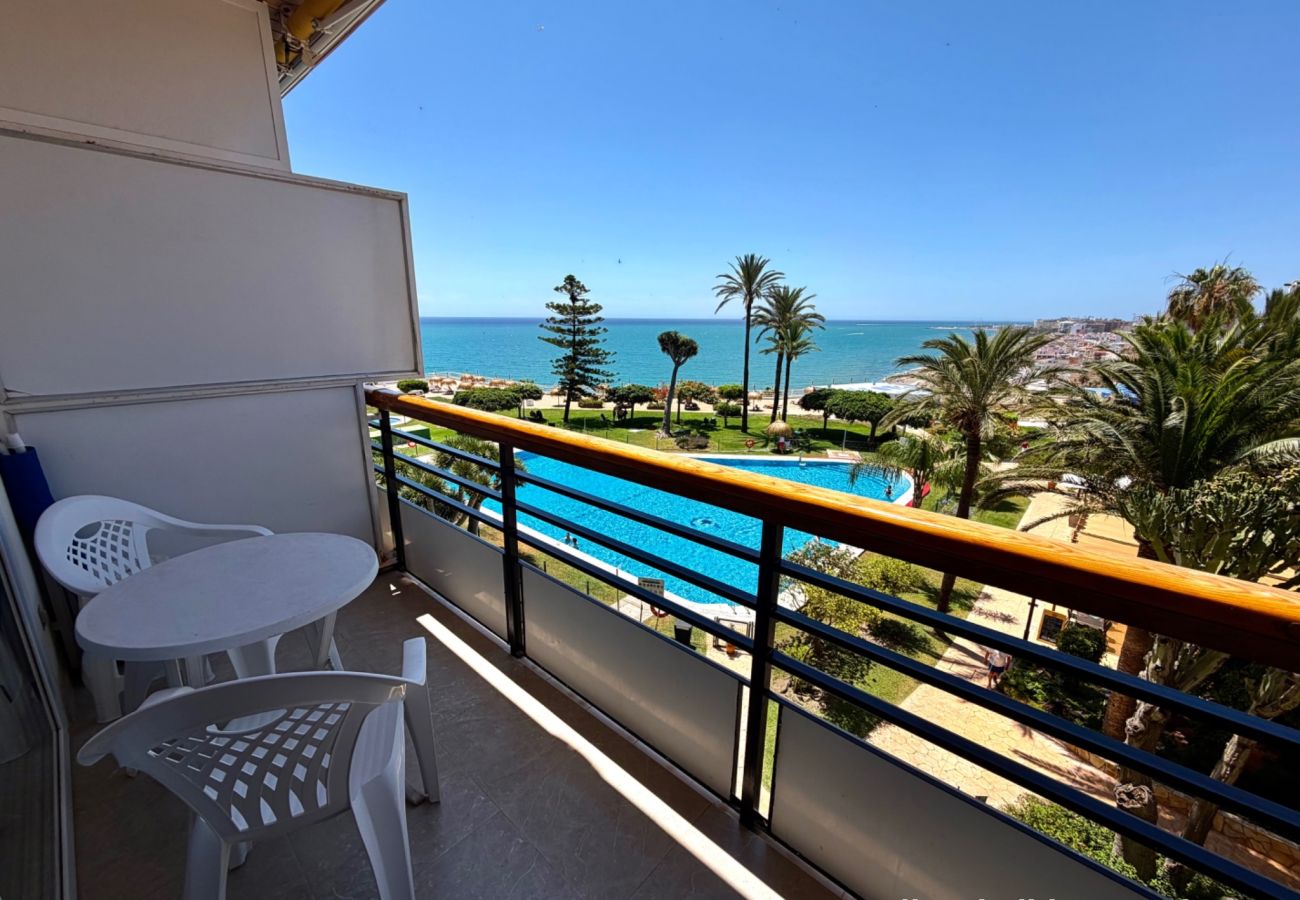 Estudio en Torremolinos - Casa Ángeles - Terraza y vista al mar