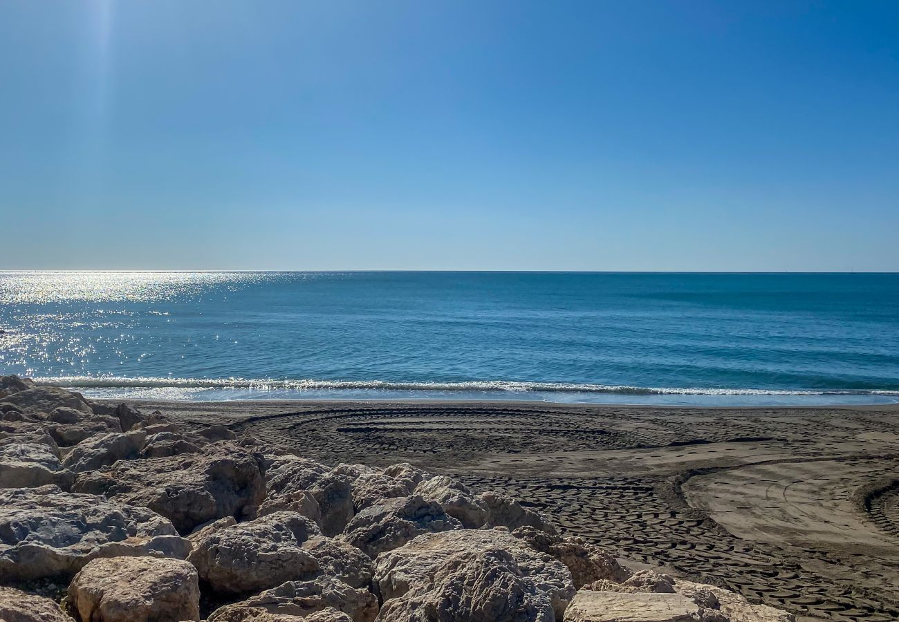 Estudio en Torremolinos - Casa Ángeles - Terraza y vista al mar