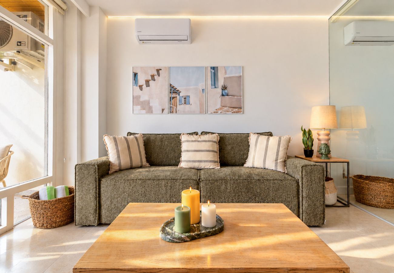 Estudio en Torremolinos - Casa Marena - Sea View, Sunny Terrace & Pool