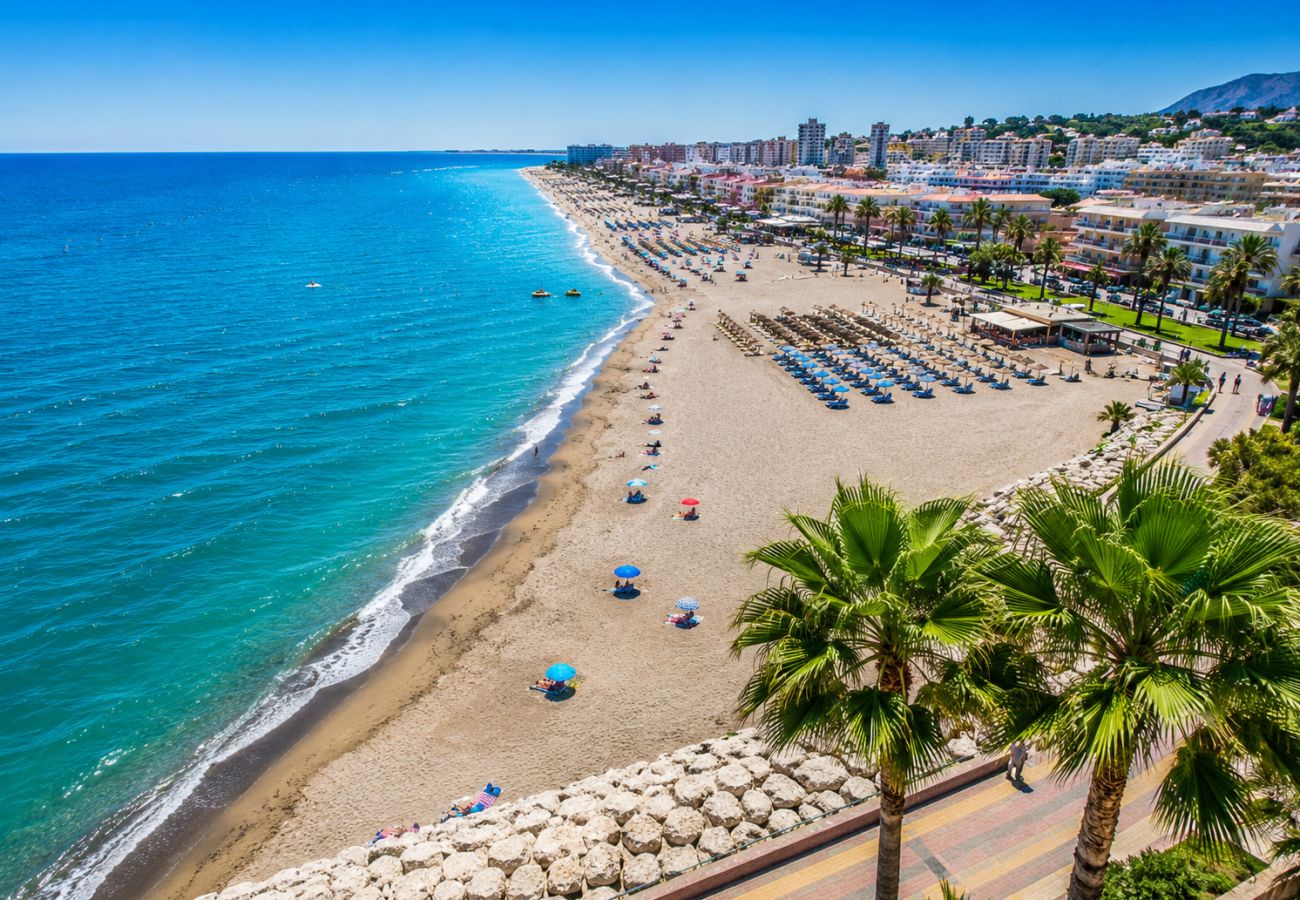 Estudio en Torremolinos - Casa Marena - Sea View, Sunny Terrace & Pool