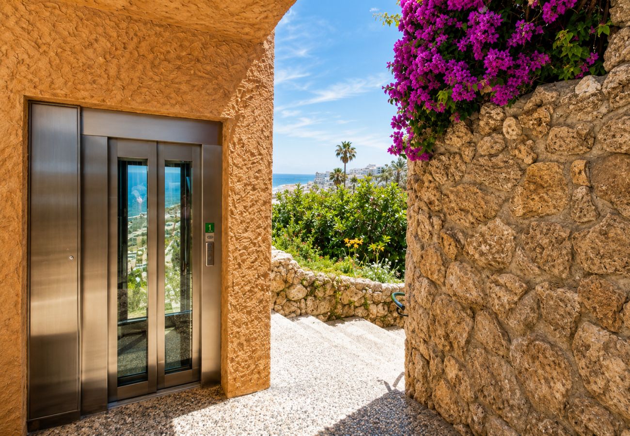Estudio en Torremolinos - Casa Marena - Sea View, Sunny Terrace & Pool