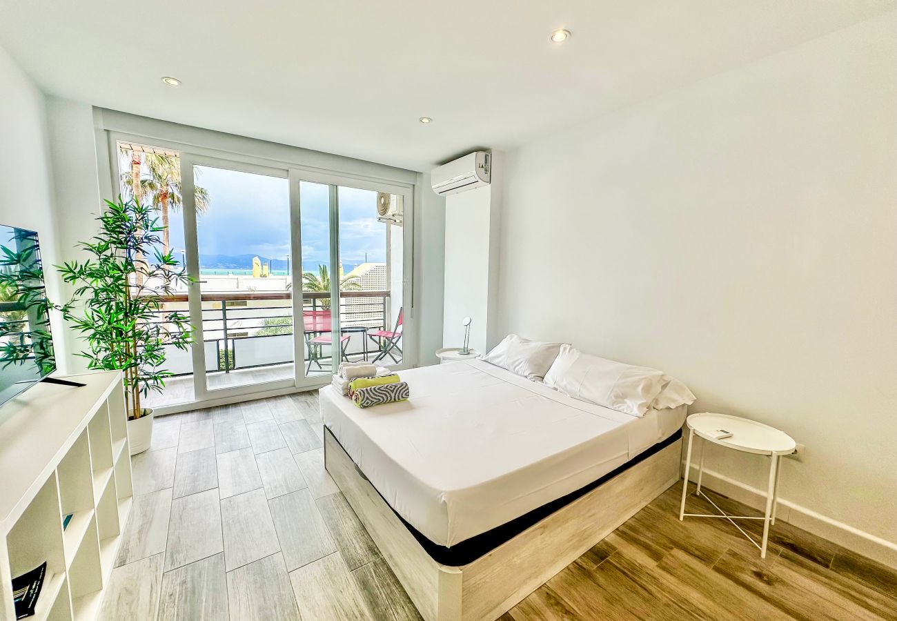 Studio in Torremolinos - Casa Teresa - Direct access to the beach