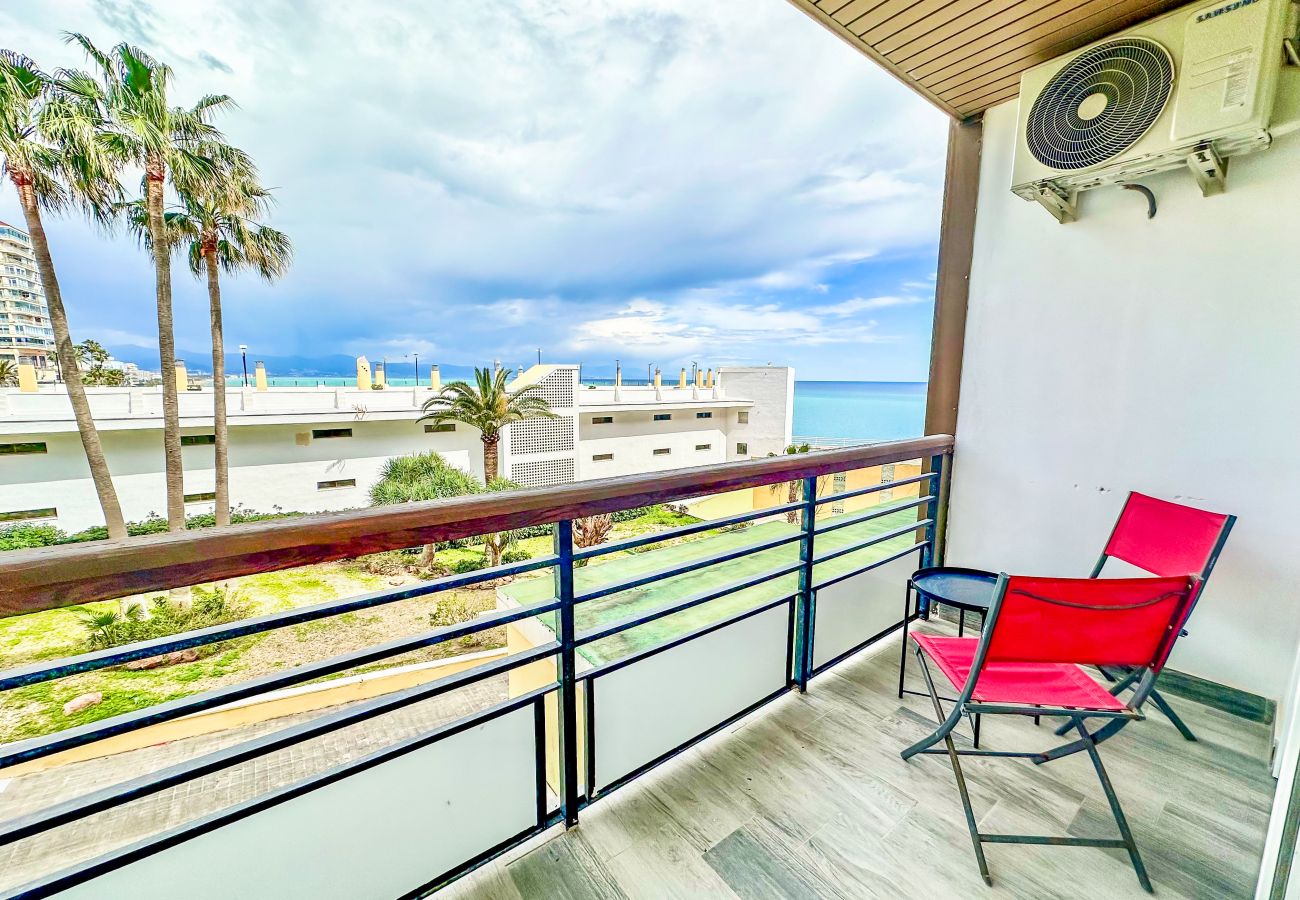 Studio in Torremolinos - Casa Teresa - Direct access to the beach
