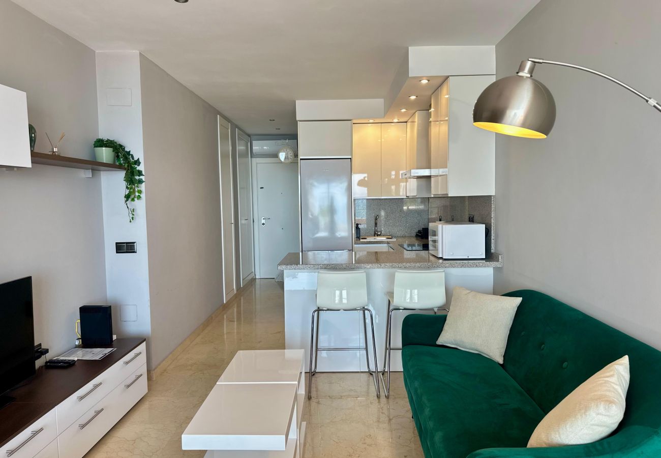 Studio in Torremolinos - Casa Roterdam - Beachfront