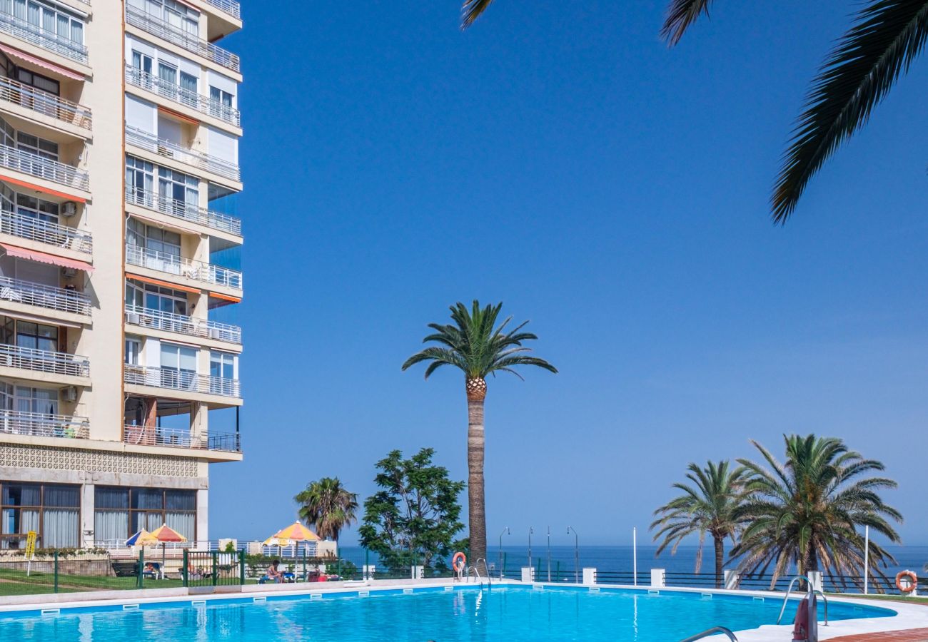 Apartment in Torremolinos - The White Rock (Private Access to the beach)