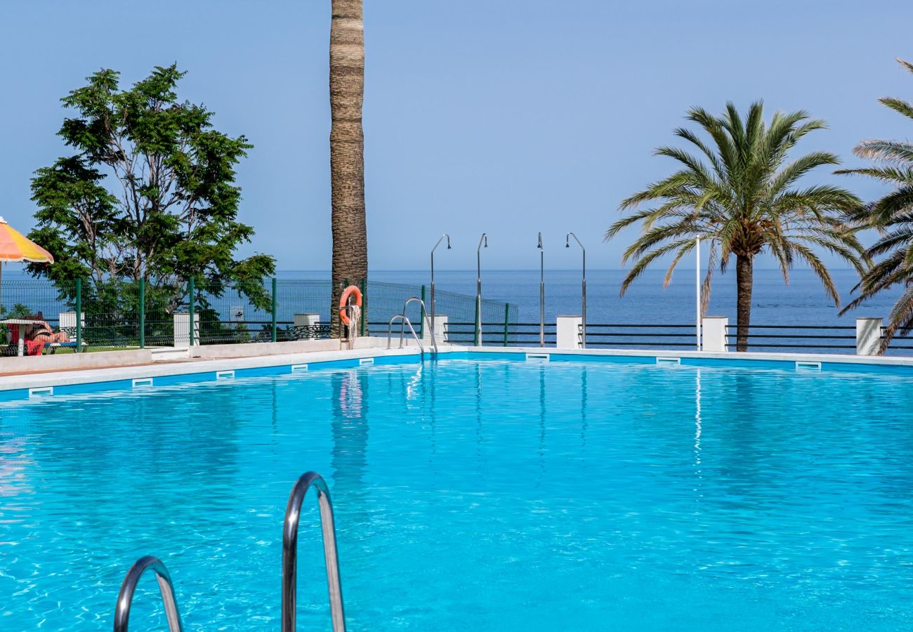 Apartment in Torremolinos - The White Rock (Private Access to the beach)