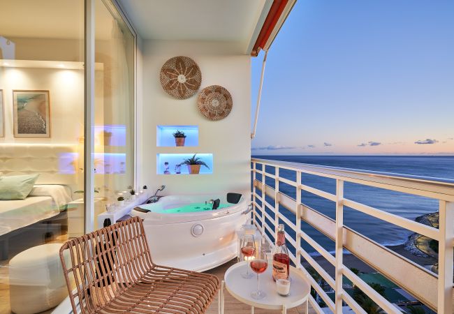 Apartment in Torremolinos - Sunset Beach - Charming apartment with jacuzzi. Apartment in Torremolinos - Sunset Beach - Charming apartment with jacuzzi.