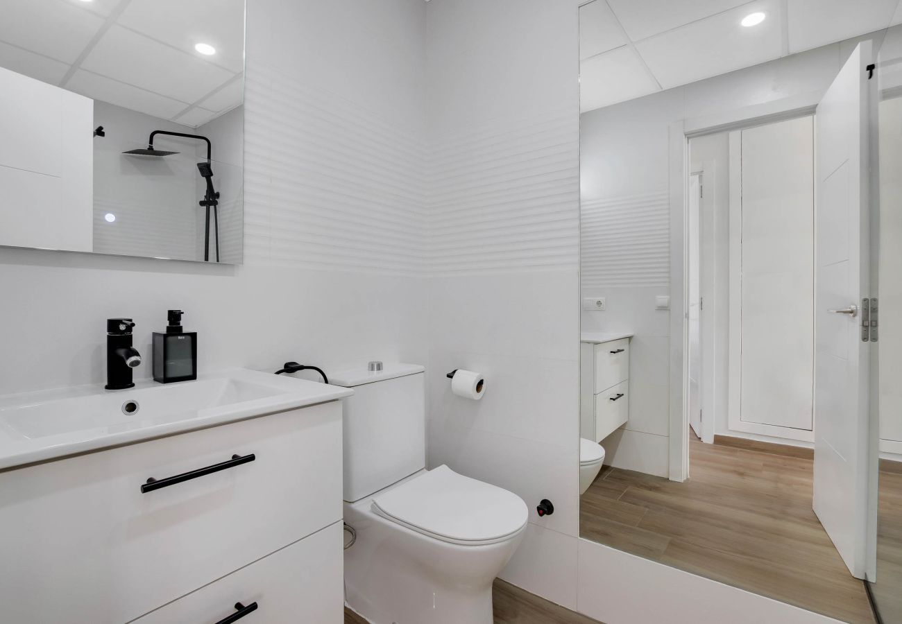 Apartment in Torremolinos - Casa Leopoldo - La Roca