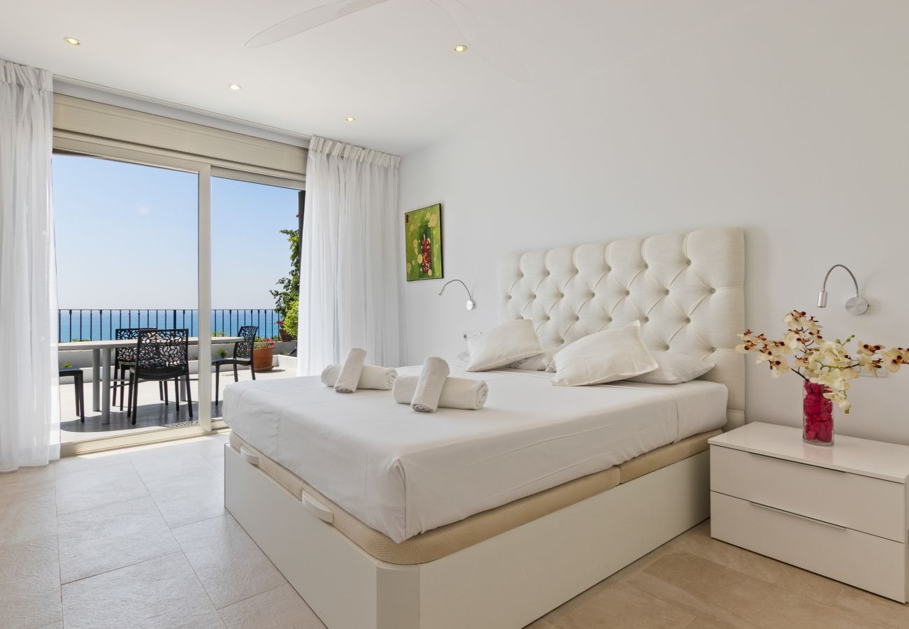 Apartment in Torremolinos - Casa Violeta - Sea Views