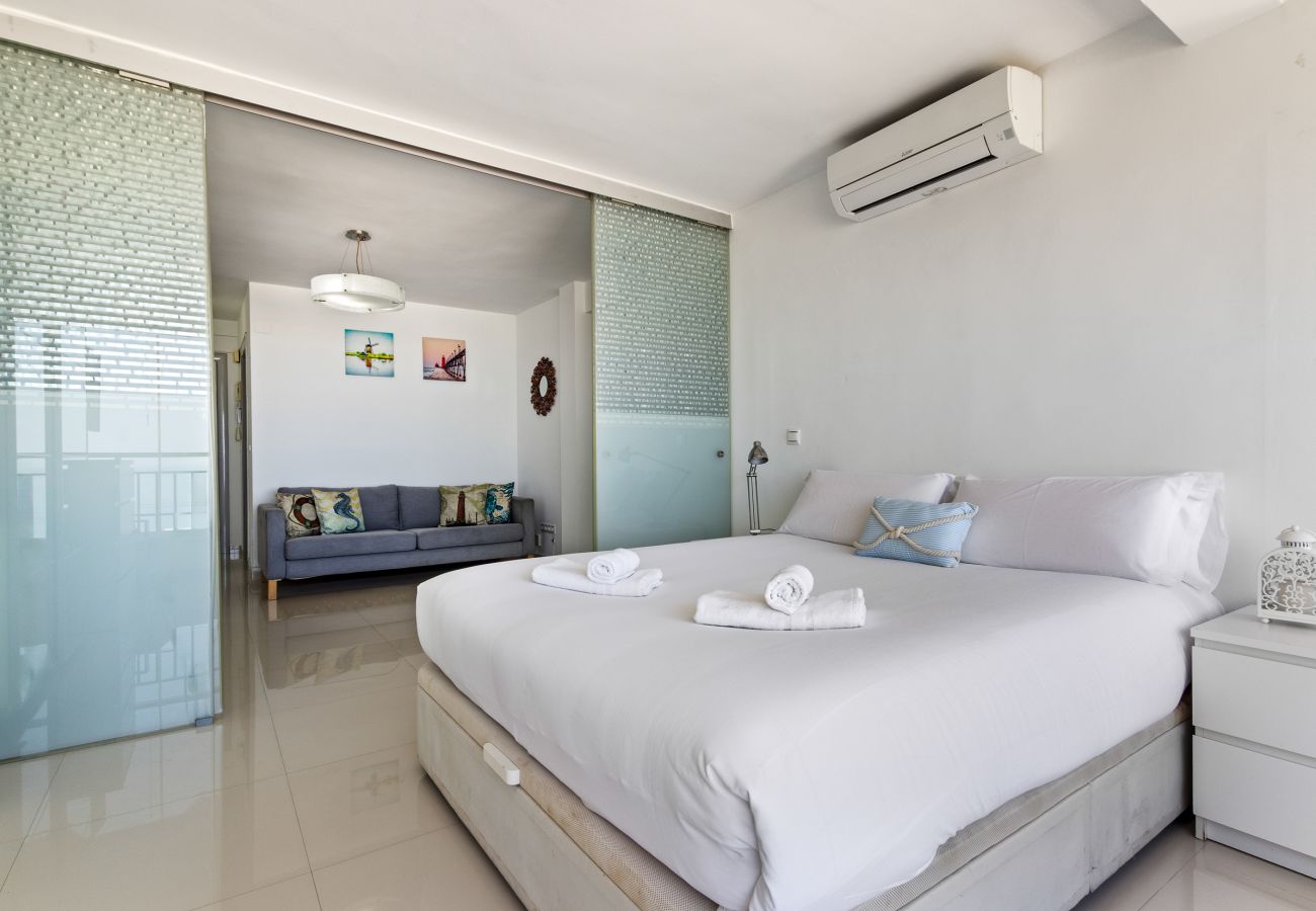 Apartment in Torremolinos - Casa Catalin - Sea Views