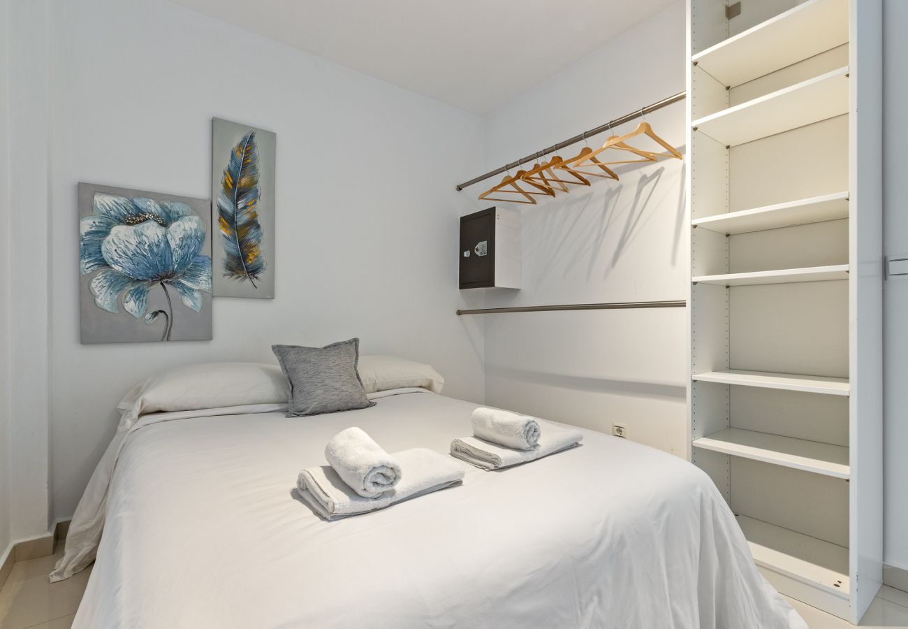 Apartment in Torremolinos - Casa Catalin - Sea Views