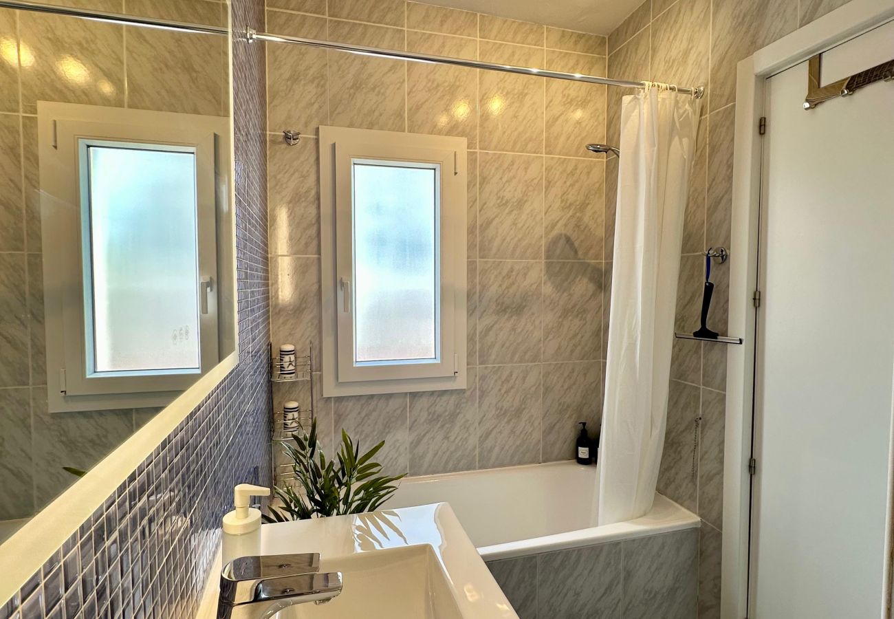 Apartment in Torremolinos - Casa Birgit - Sea Views