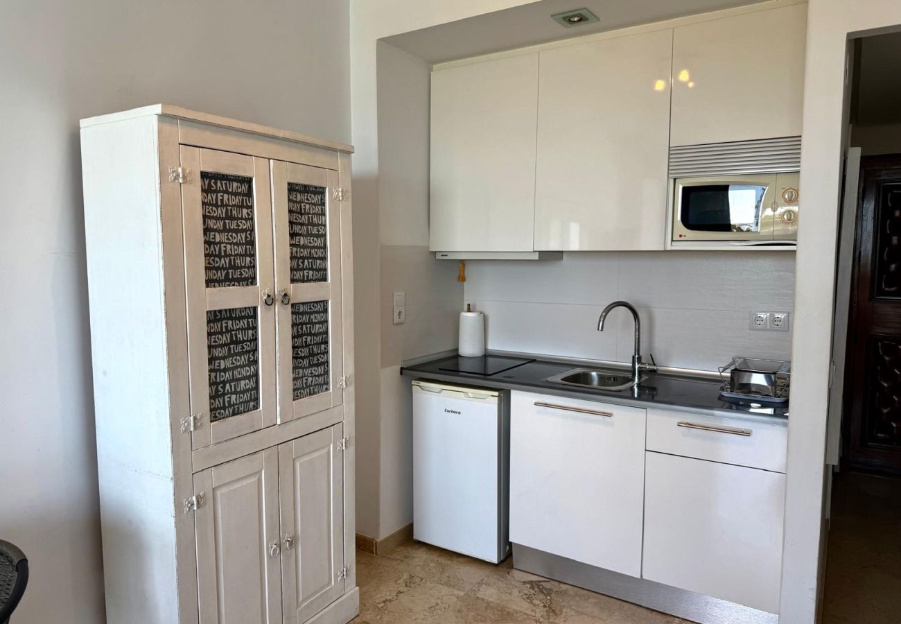Studio in Torremolinos - Casa Ángeles - Terraza y vista al mar