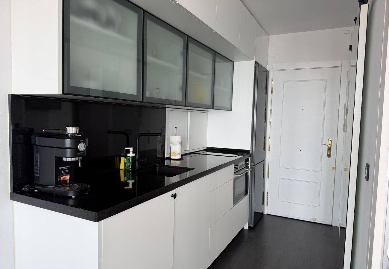 Studio in Torremolinos - Casa Dalias II - Sea View Studio Downtown