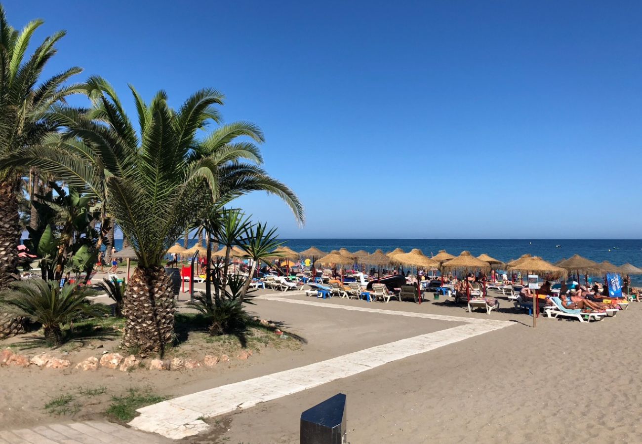 Appartement à Torremolinos - The White Rock (Acceso privado a la playa)