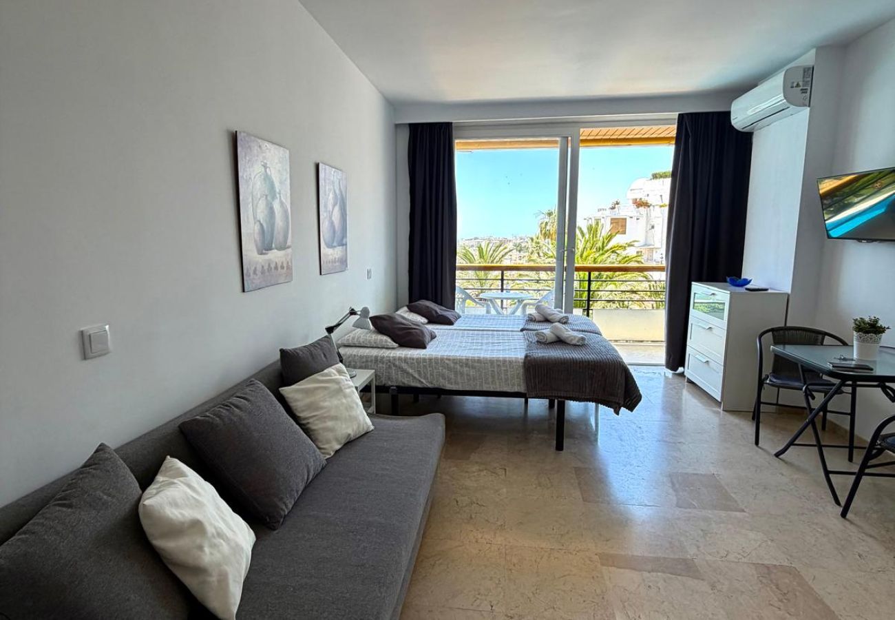 Studio à Torremolinos - Casa Ángeles - Terraza y vista al mar